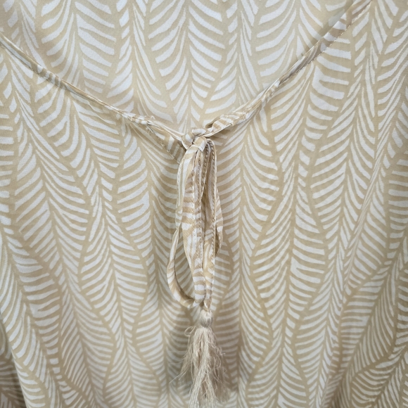 ONE WORLD Tan and White Boho Top Size S - Picture 4 of 9